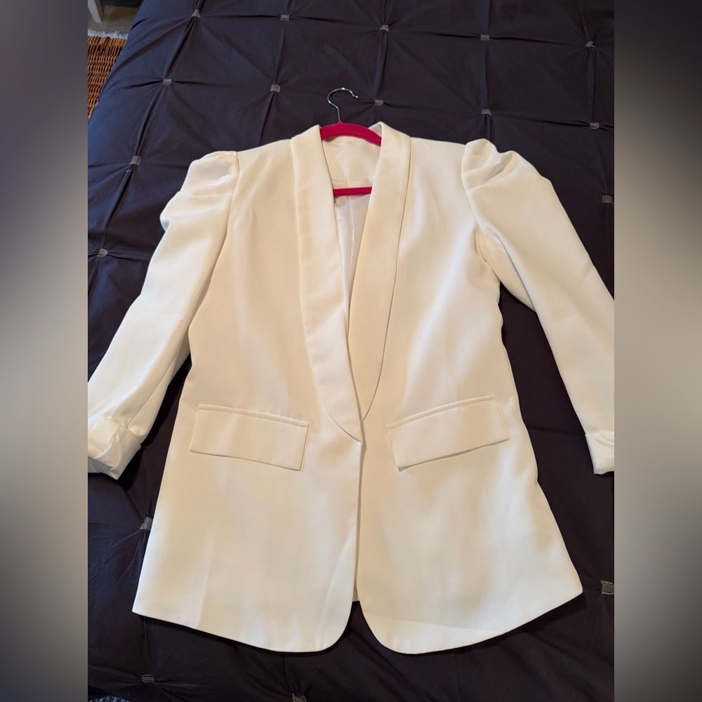 Elegant White Women's Blazer